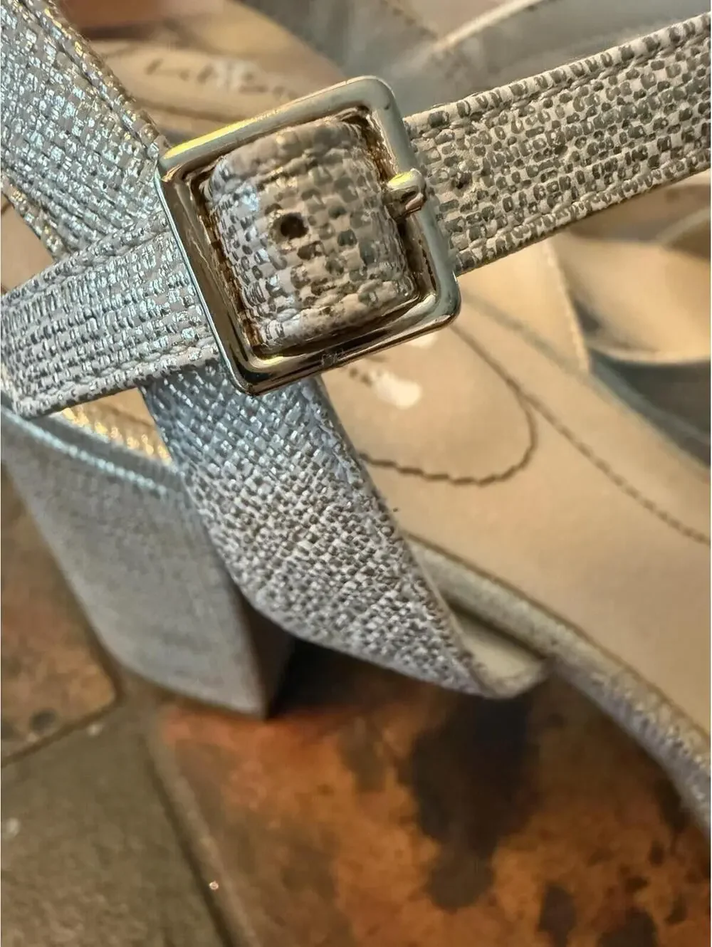 LifeStride  Gold LEATHER STRAPPY SANDAL Gold Sz 40